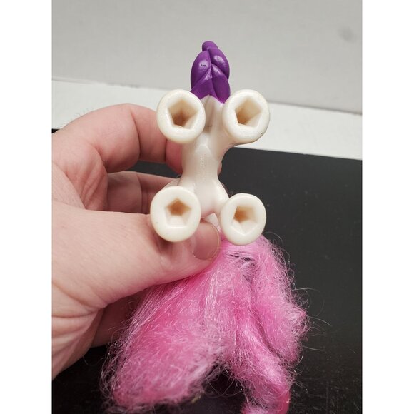 2009 My Little Pony McDonalds Unicorn Sweetie Belle White Pink Hair 2 1/2" - Picture 5 of 5